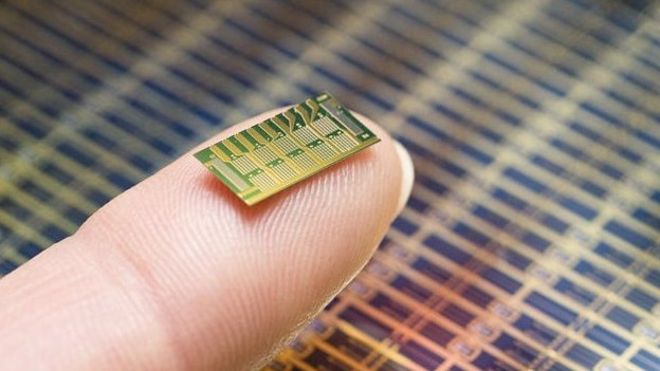 Facebook hires Chip making engineer from Google