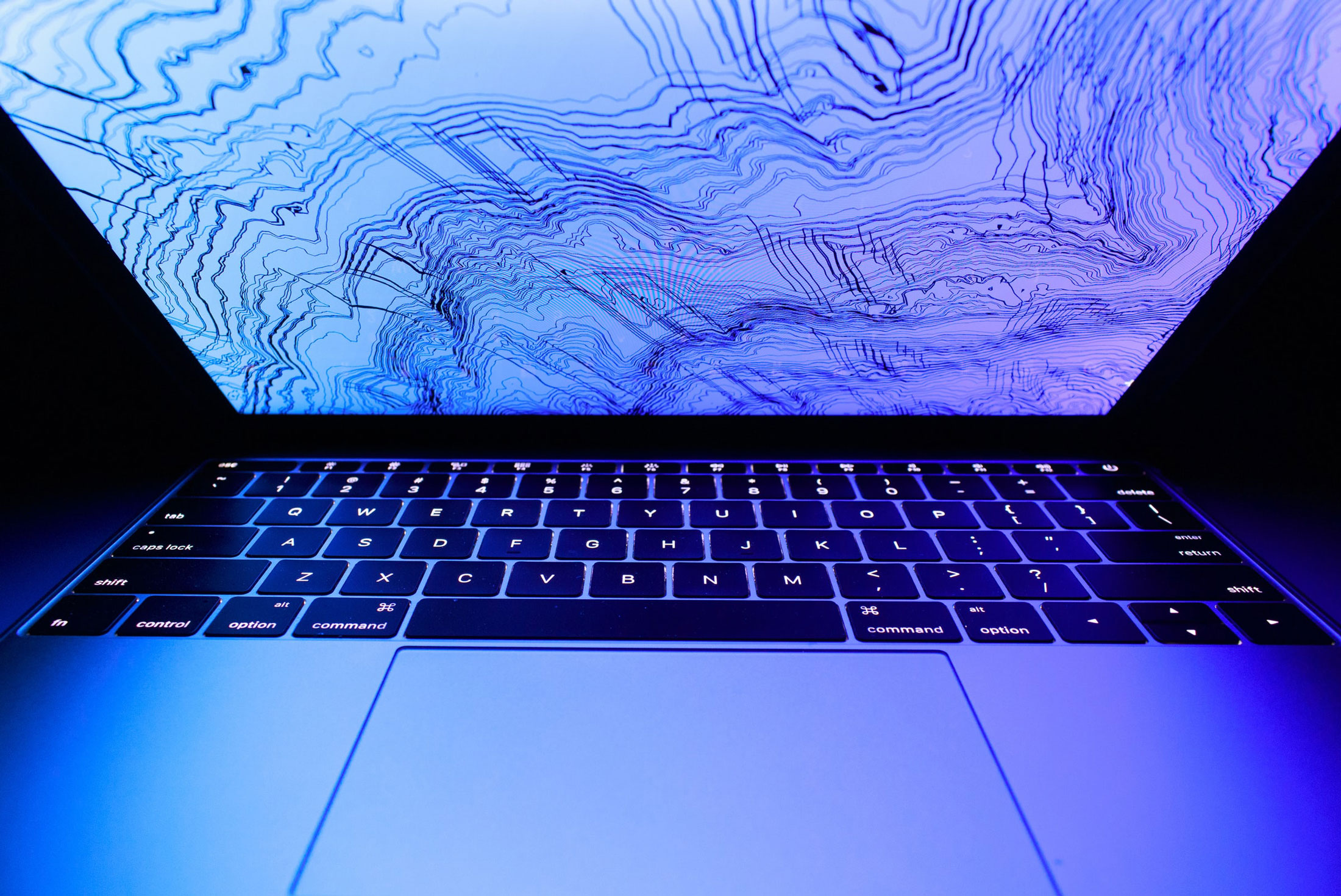Mini-LED vs OLED: In-Depth Comparison. What it means for the MacBooks and the iPad!