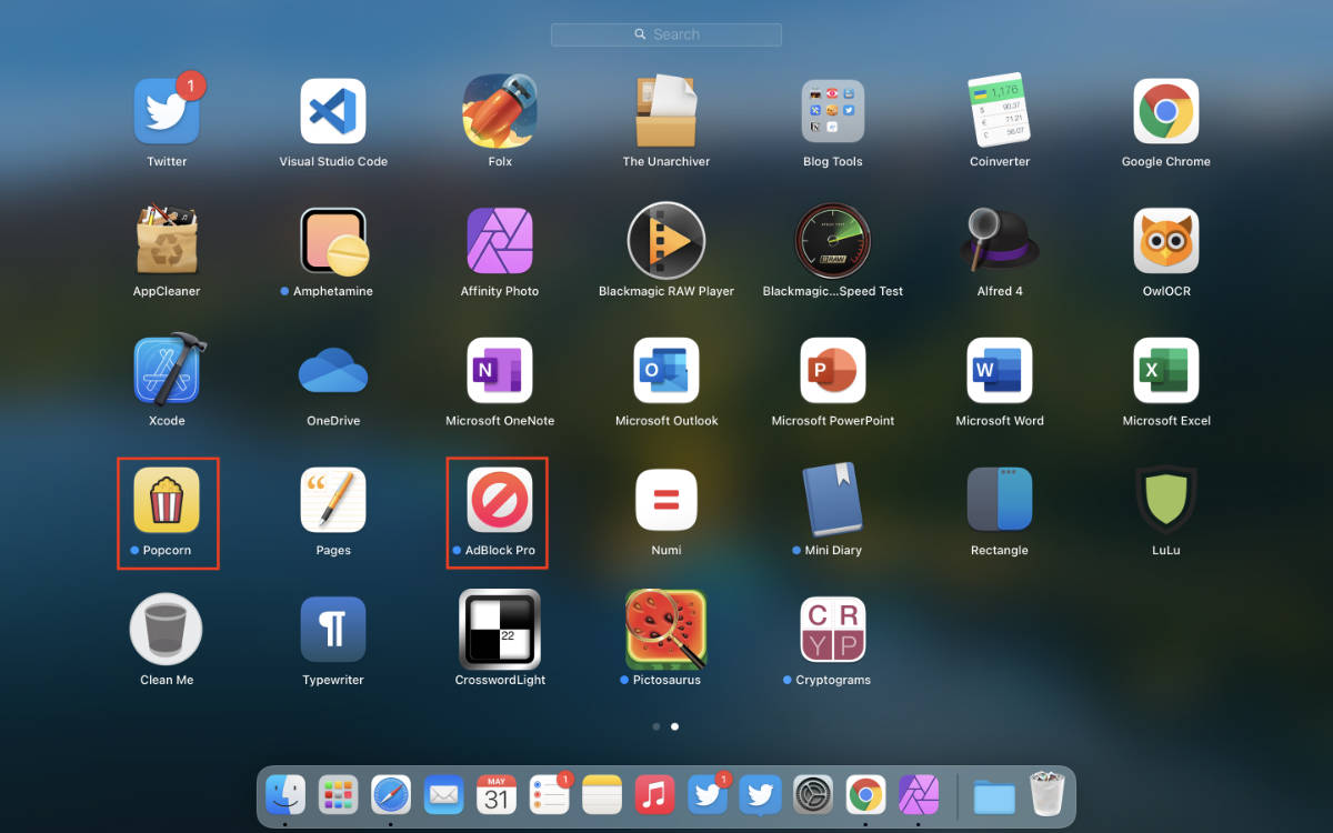 macOS app launcher with Safari Extensions highlighted with a red rectangle.